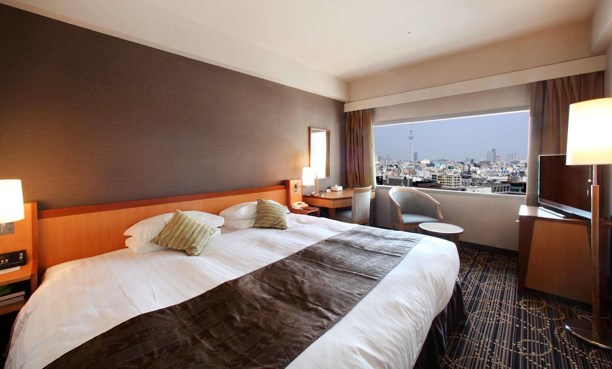 Kkr Hotel Tokyo Esterno foto